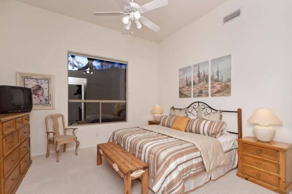 Honey Mesquite Getaway In Legend Trail Carefree Exterior foto
